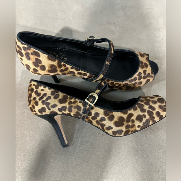 Vince Camuto peep toe mid heel - Picture 2 of 4